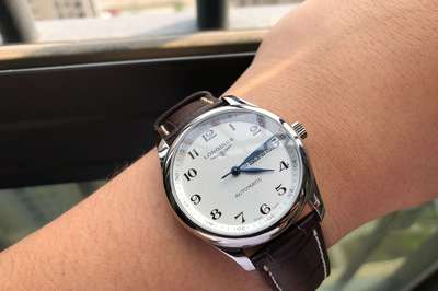 名修手表维修服务中心 晚上别调手表日期！手表调节日历的禁区