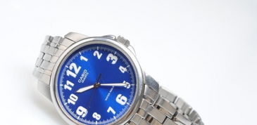 回收利用，让旧物焕发新生 手表、数码相机、笔记本电脑的回收指南